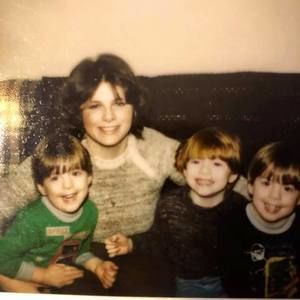 Meet your Posher, Debbie